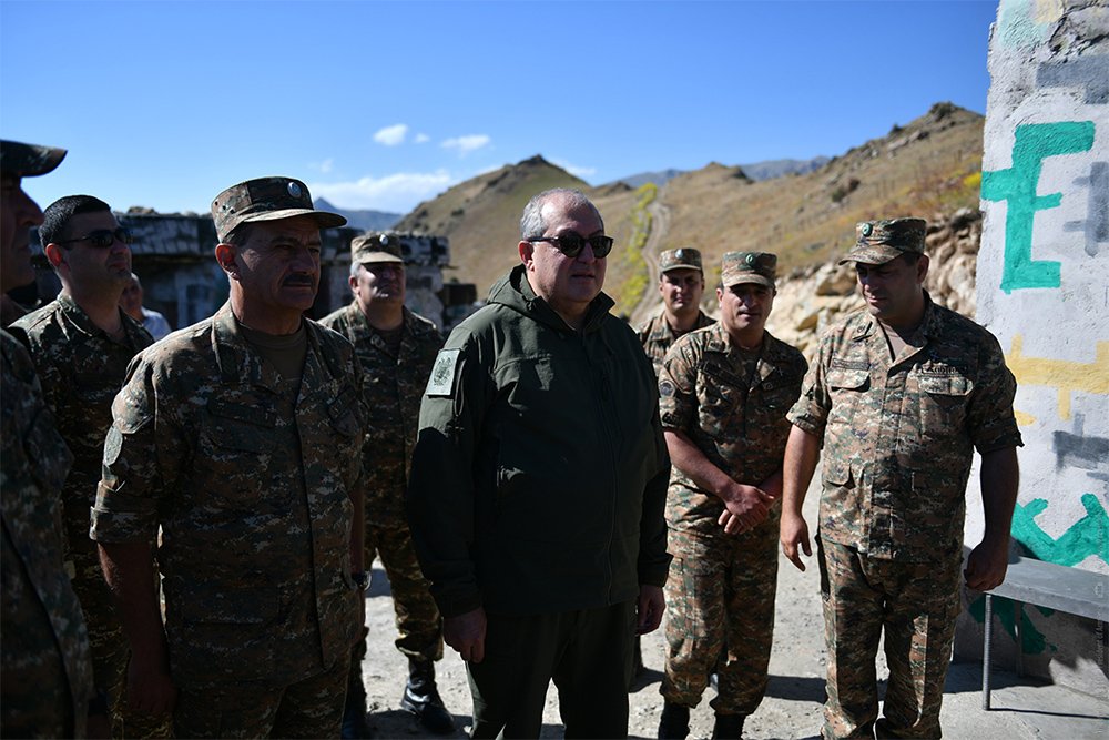 President Armen Sarkissian visited a combat position of the RA Armed Forces: It is a great joy and honor to be on the border on Constitution Day